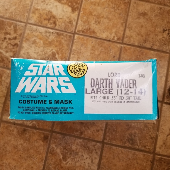 Star Wars Darth Vader Costume - Picture 4 of 4